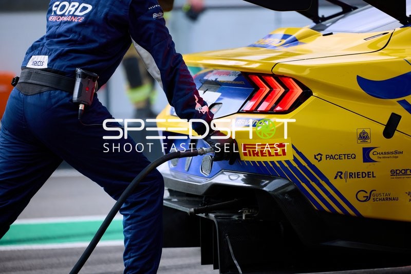 Boxenstopp beim Rennen