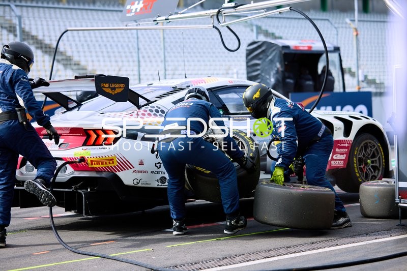 Boxenstopp beim Rennen