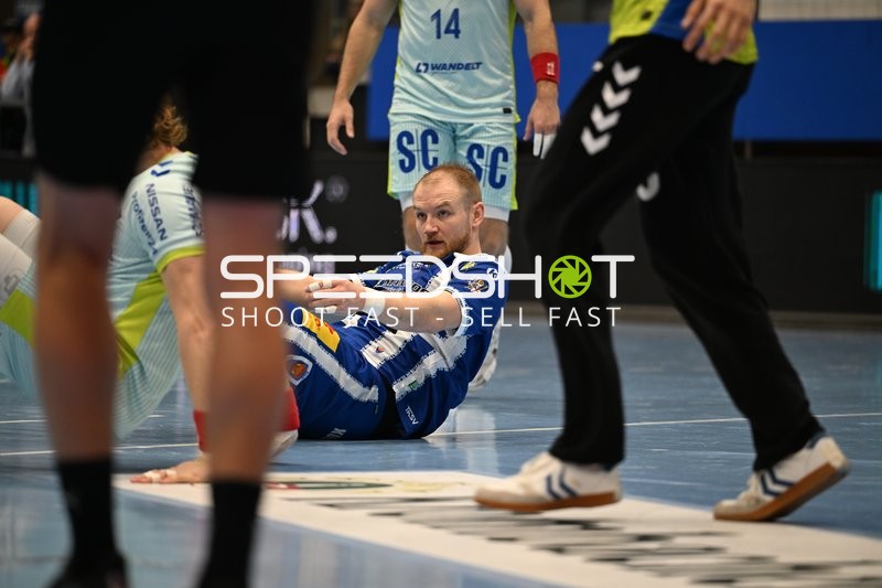 Peter Walz (14; ThSV Eisenach) am Boden