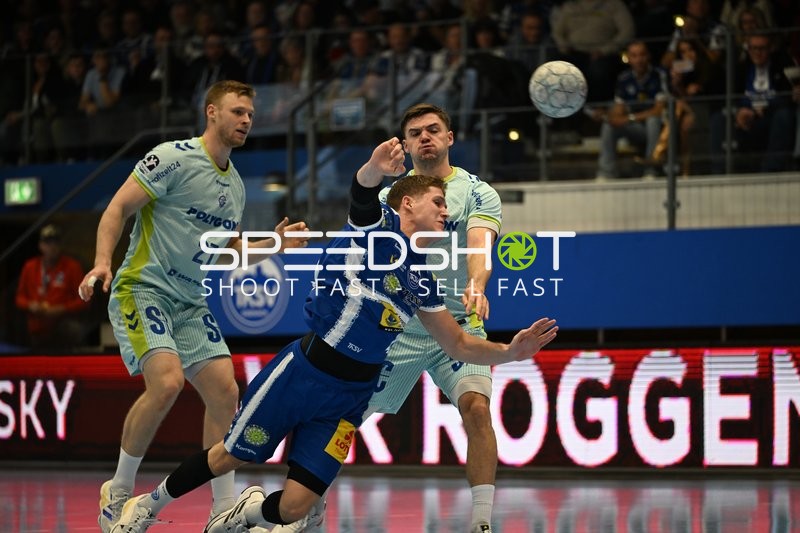 Zweikampf um den Ball