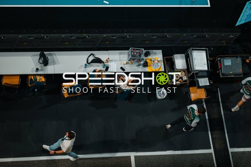 Personen am Spielfeldrand