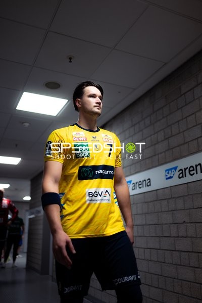 Robert Timmermeister (7; Rhein Neckar Löwen) in der SAP Arena