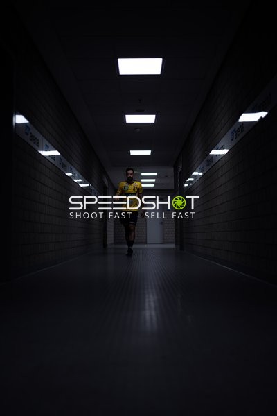 Patrick Groetzki (24; Rhein Neckar Löwen) betritt den Gang