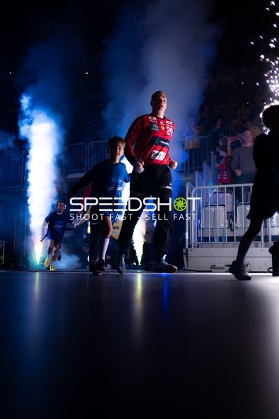 David Späth (29; Rhein Neckar Löwen) beim Einlauf