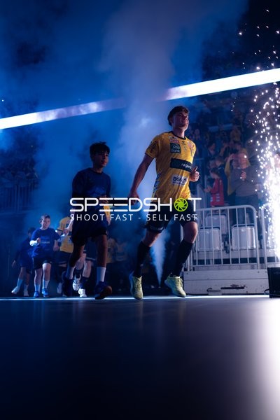 David More (15; Rhein Neckar Löwen) beim Einlauf