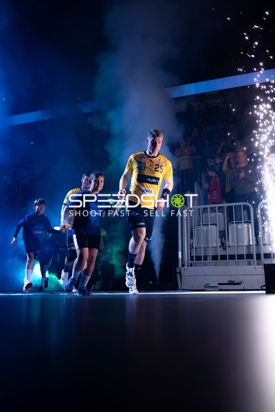 Haukur Thrastarson (25; Rhein Neckar Löwen) beim Einlauf