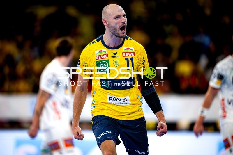 Lukas Sandell (11; Rhein Neckar Löwen) jubelt