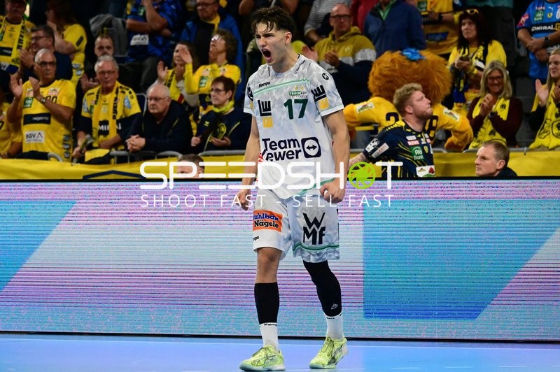 Tim Goßner (17; FAG) jubelt