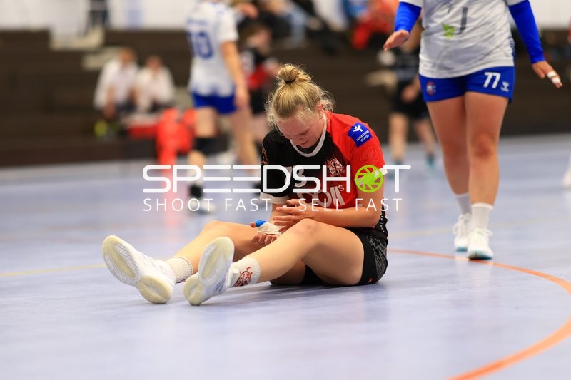 Spielszene mit Spielerin von TV Edingen Damen 1