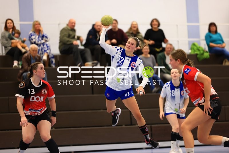 Sprungwurf von Sarah Offenhäuser (32; TV Edingen Damen 1)