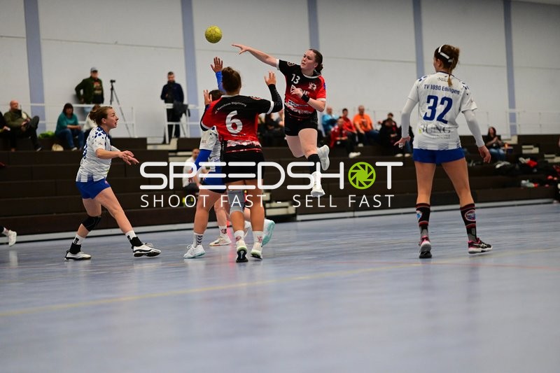 13; TVE - Edinger Haie wirft den Ball