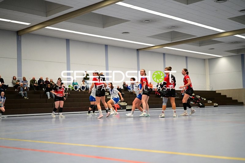 Spieler von TVE - Edinger Haie auf dem Feld