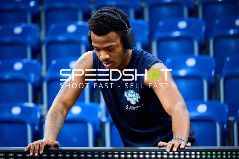 DJ Horne (0; MLP Academics Heidelberg) vor dem Spiel