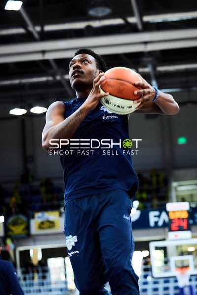 DJ Horne (0; MLP Academics Heidelberg) in Aktion