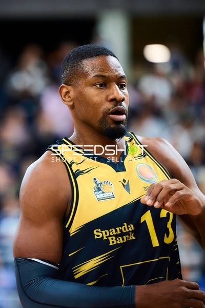 Yorman Polas Bartolo (13; MHP Riesen Ludwigsburg) auf dem Feld