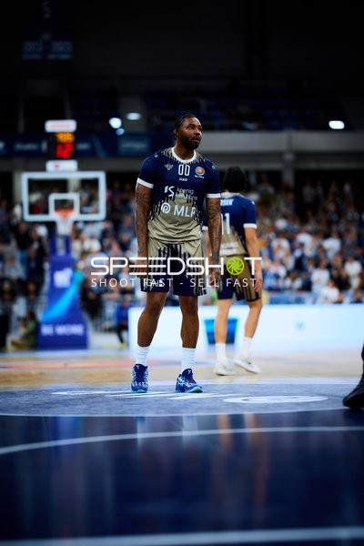 DJ Horne (0; MLP Academics Heidelberg) auf dem Court