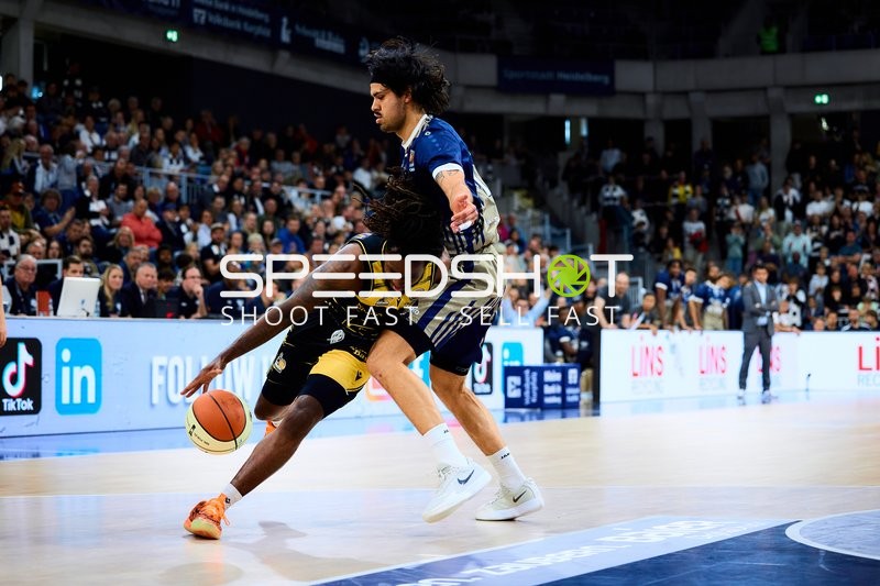 Erol Ersek (11; MLP Academics Heidelberg) verteidigt