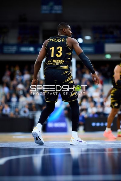 Yorman Polas Bartolo (13; MHP Riesen Ludwigsburg) auf dem Court