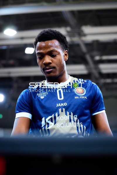 DJ Horne (0; MLP Academics Heidelberg) vor dem Spiel