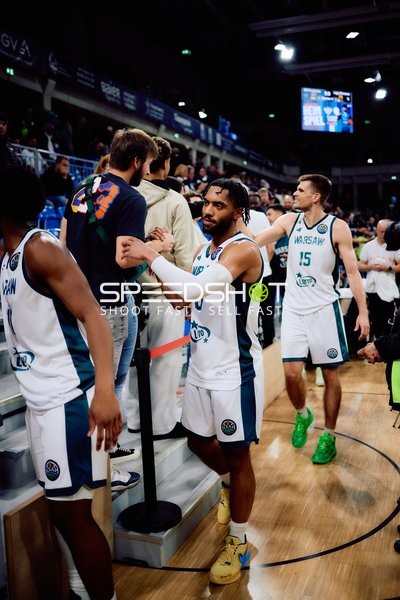 Spielszene mit Jayvon Graves (0; Legia Warszawa) und Ojars Silins (15; Legia Warszawa)