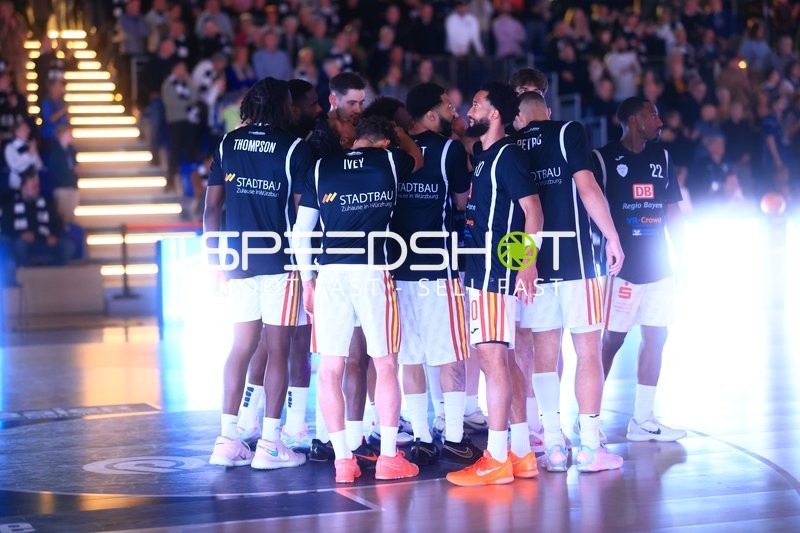 Aufstellung vor dem Spiel