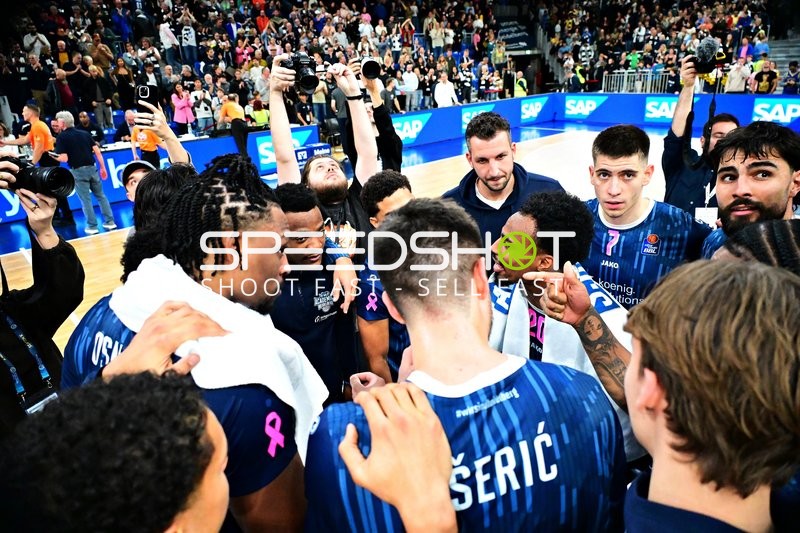 Team 95 im engen Kreis