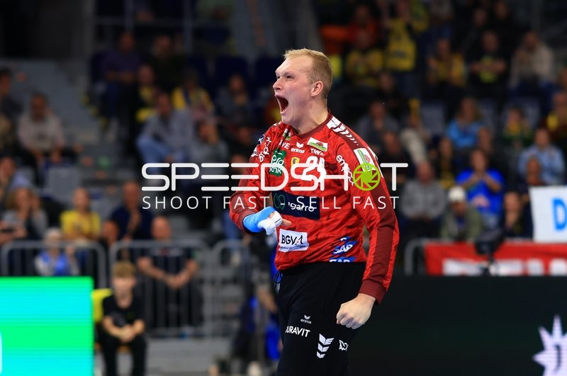 David Späth (29; Rhein Neckar Löwen) jubelt