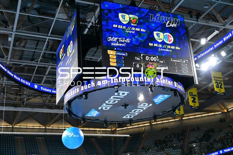 Fans in der SAP Arena