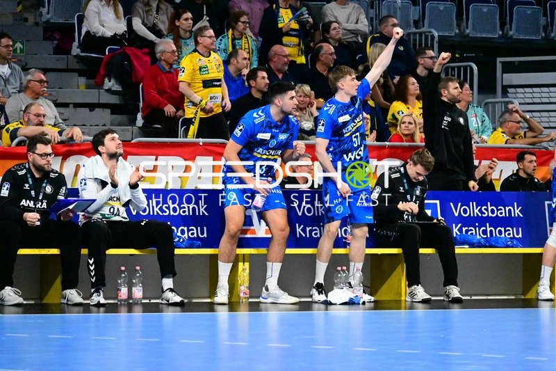 Achilleas Toskas (13; TVB 1898 Stuttgart) und 57; TVB 1898 Stuttgart jubeln