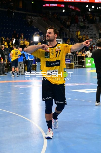 Dani Baijens (77; Rhein Neckar Löwen) jubelt