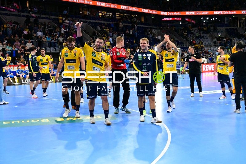Jubel von Mathias Larson (4; Rhein Neckar Löwen) und Patrick Groetzki (24; Rhein Neckar Löwen)