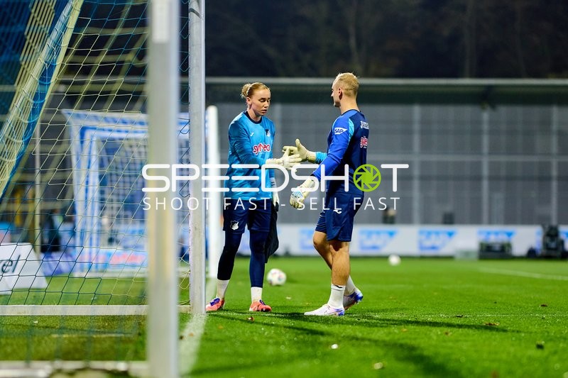 Torwart-Interaktion am Tor