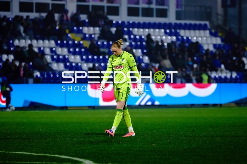 Torwart verlässt Spielfeld