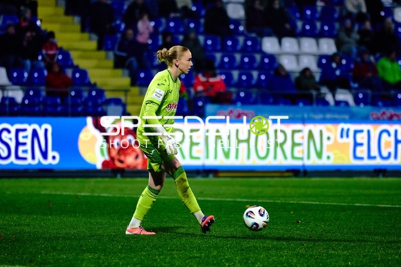 Torwart mit Ball