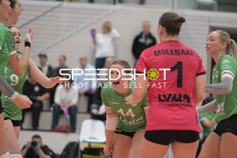 Brianna Ford (14; USC Münster) jubelt ausgelassen