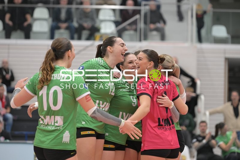 Anke Waelkens (12; USC Münster) jubelt