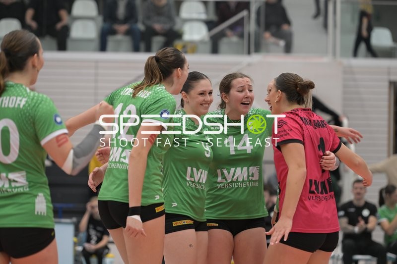 Brianna Ford (14; USC Münster) jubelt