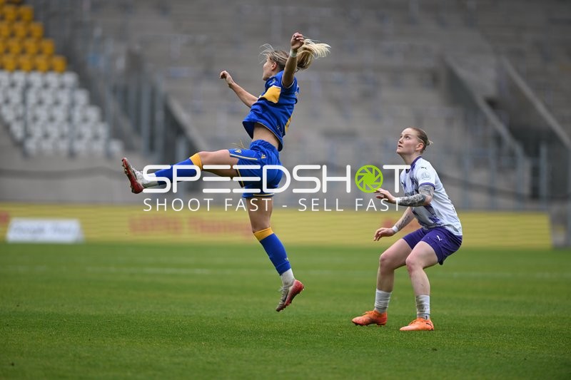 Zweikampf um den Ball