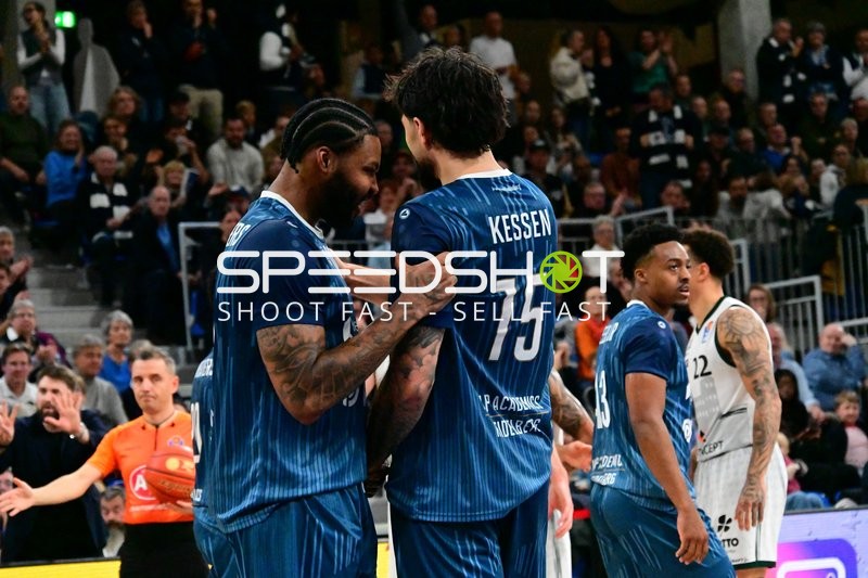 Eric Reed Jr. (43; MLP Academics Heidelberg) jubelt