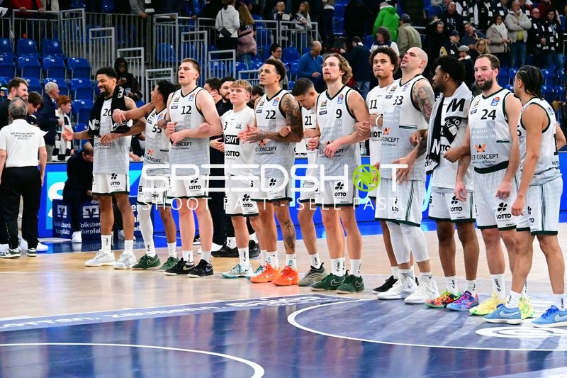 Aufstellung vor dem Spiel