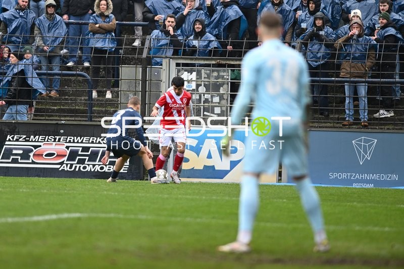 Zweikampf um den Ball