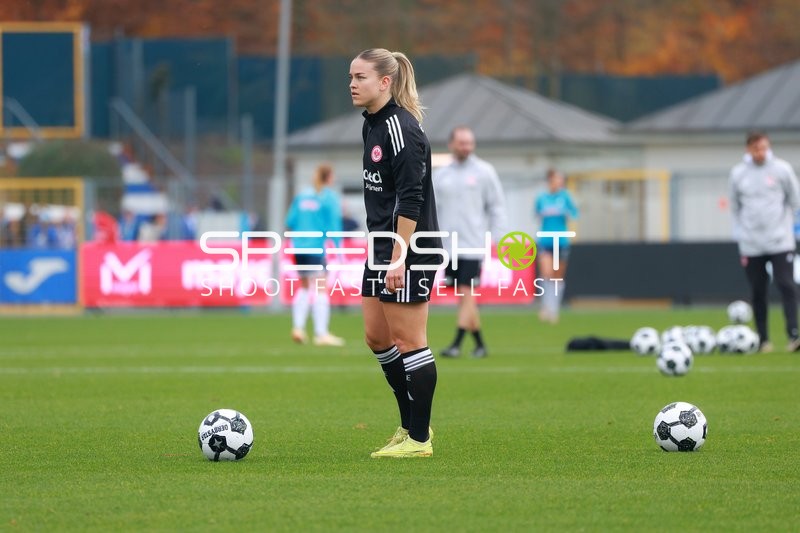 Spielerin auf dem Feld