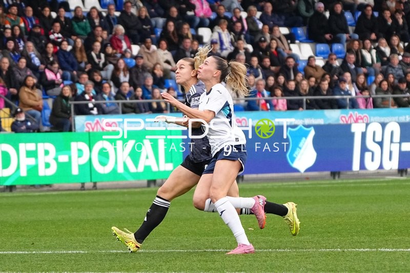 Zweikampf um den Ball