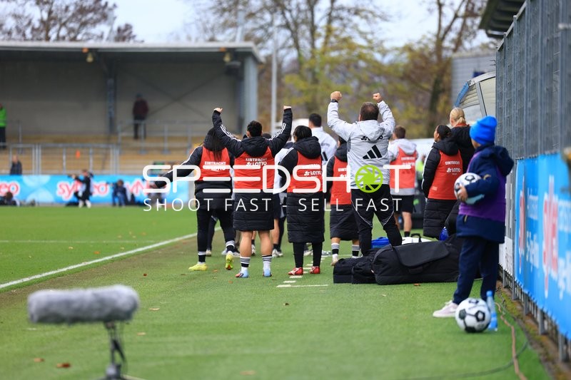 Teamaktivität am Spielfeldrand