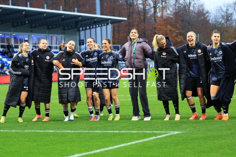 Spielerinnen vor dem Spiel