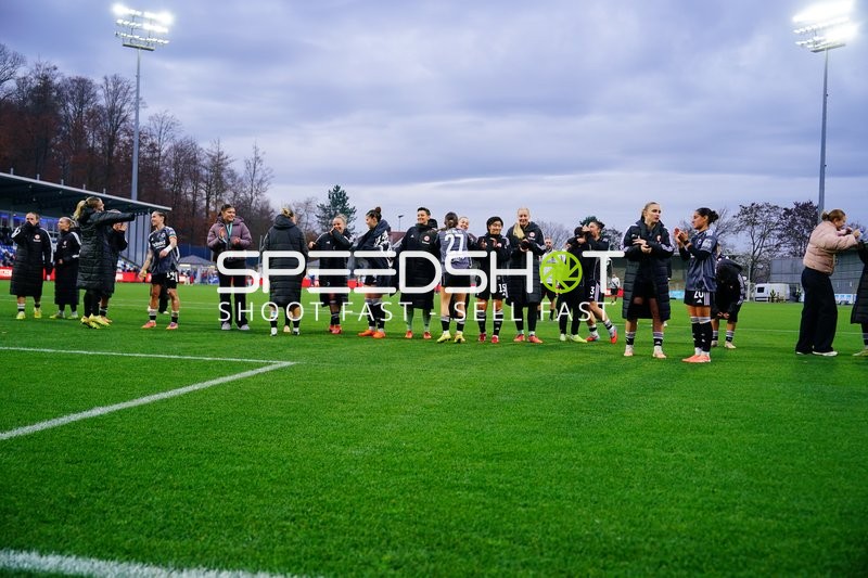 Spielerinnen bedanken sich