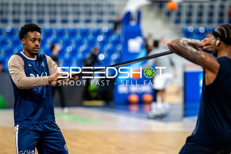 Eric Reed Jr. (43; MLP Academics Heidelberg) beim Aufwärmen