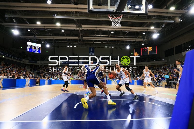 Samuell Williamson (10; MLP Academics Heidelberg) in Aktion