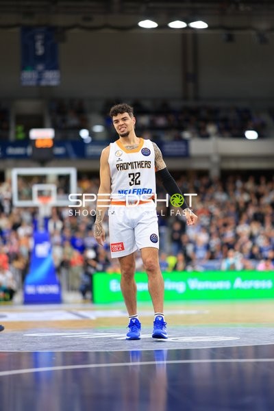 Rob Gray (32; Promitheas Patras Vikos Cola) auf dem Spielfeld