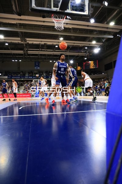 Basketball-Situation am Korb